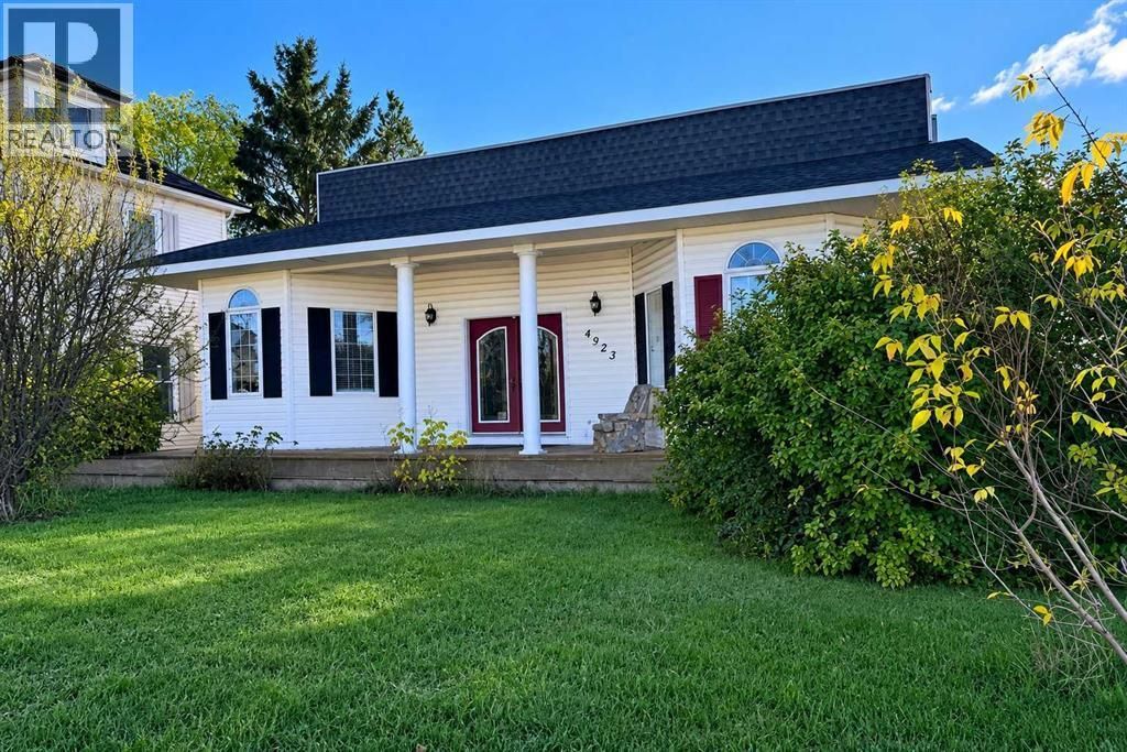 4923 49 Street, Hardisty