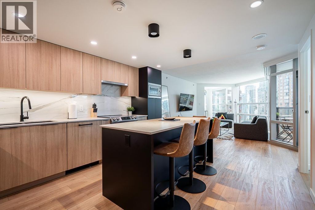 1201 1050 Burrard Street, Vancouver