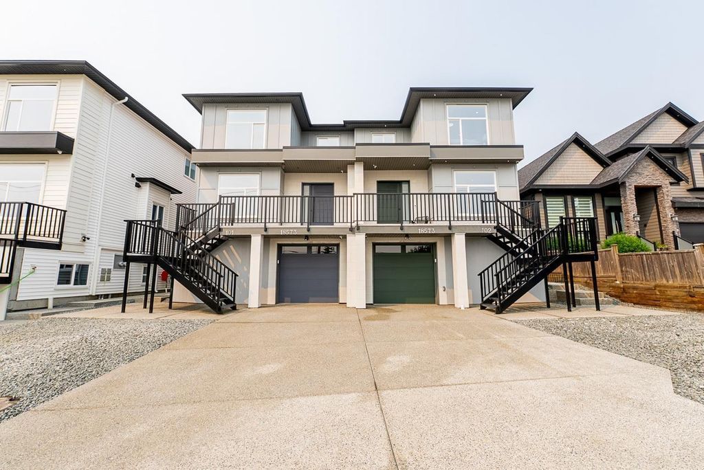 102 18573 56 Avenue, Surrey