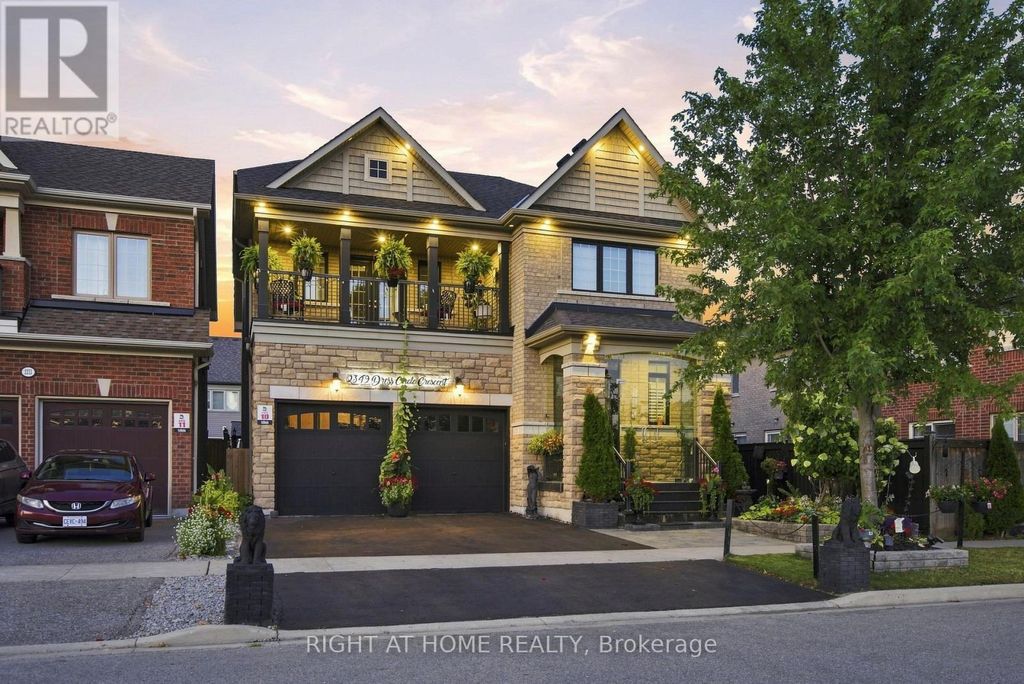 2349 Dress Circle Crescent, Oshawa (windfields)