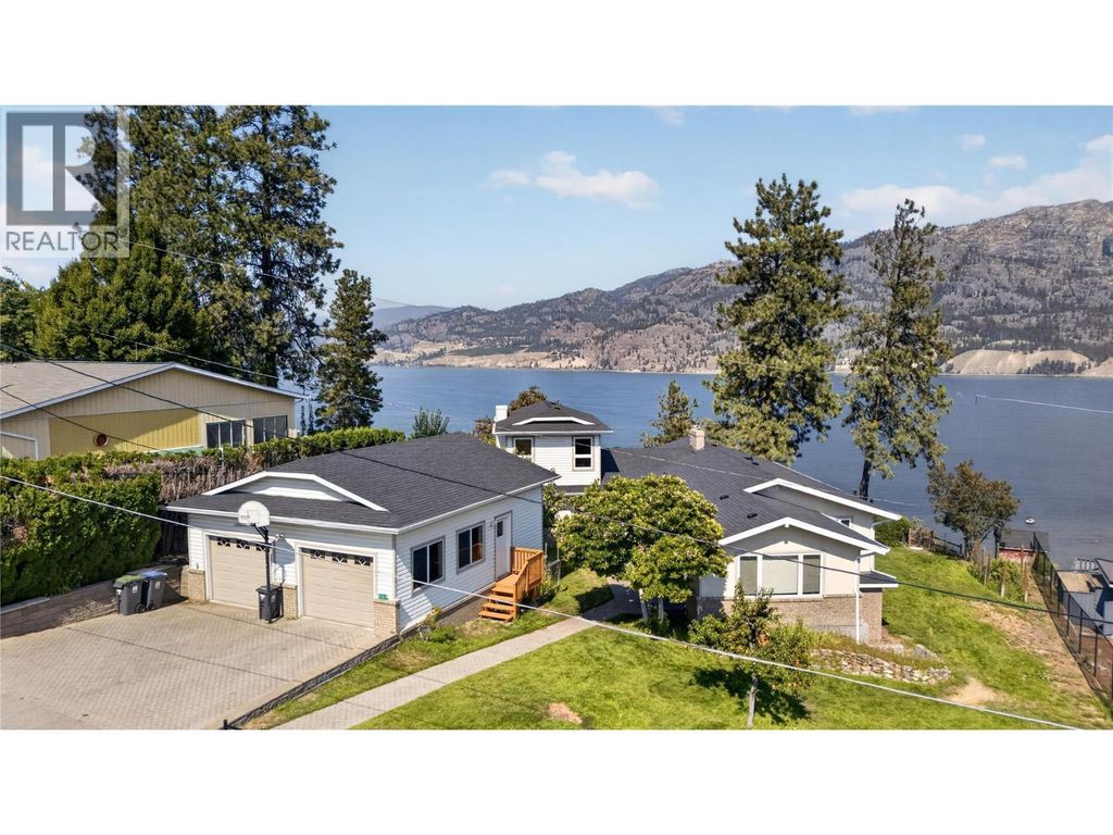 131 Cedar Avenue, Kaleden