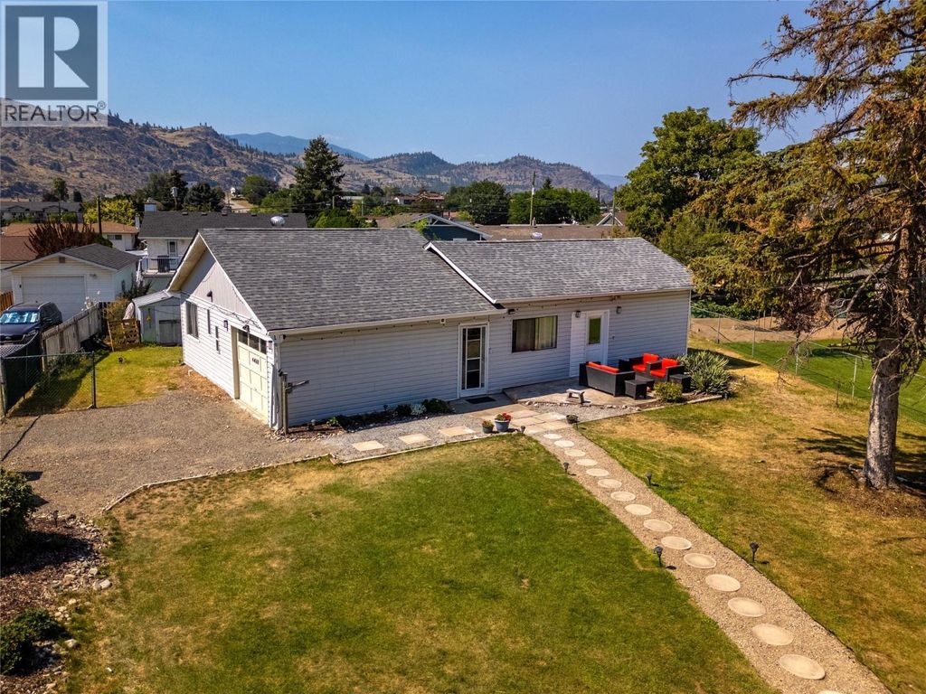 6488 Wolfcub Place Place, Oliver