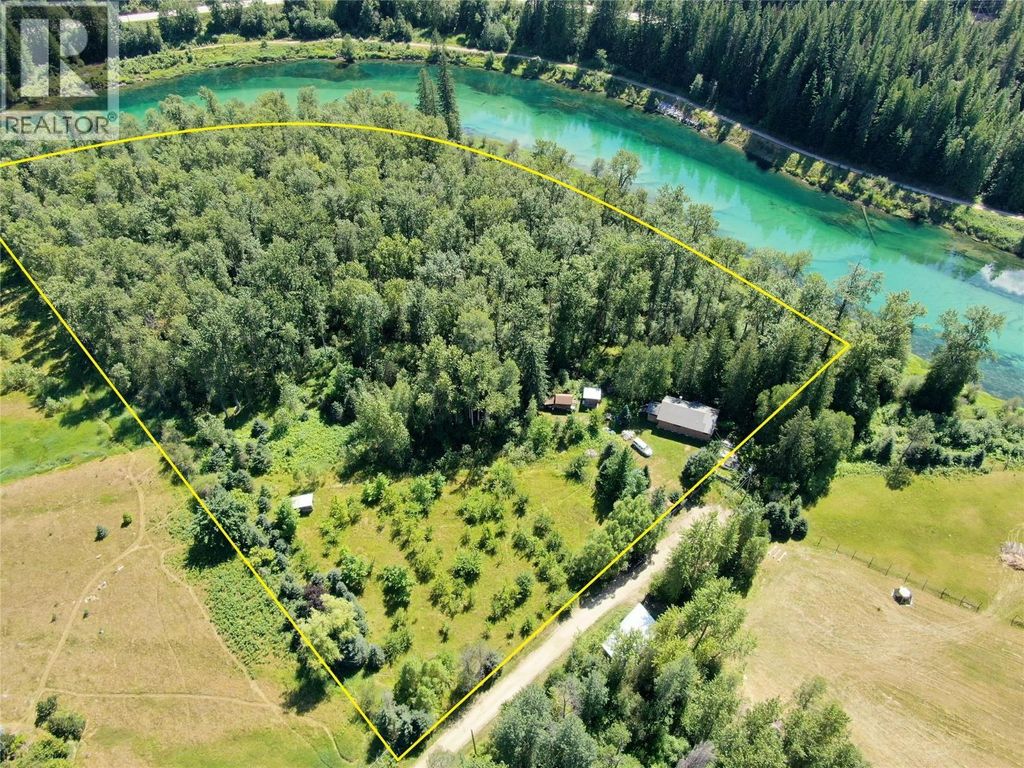 6268 Picard Road, Appledale