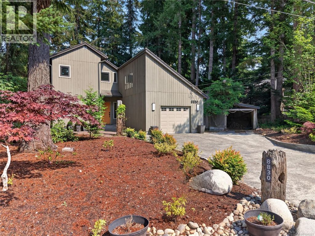 8830 Clarkson Ave, Black Creek