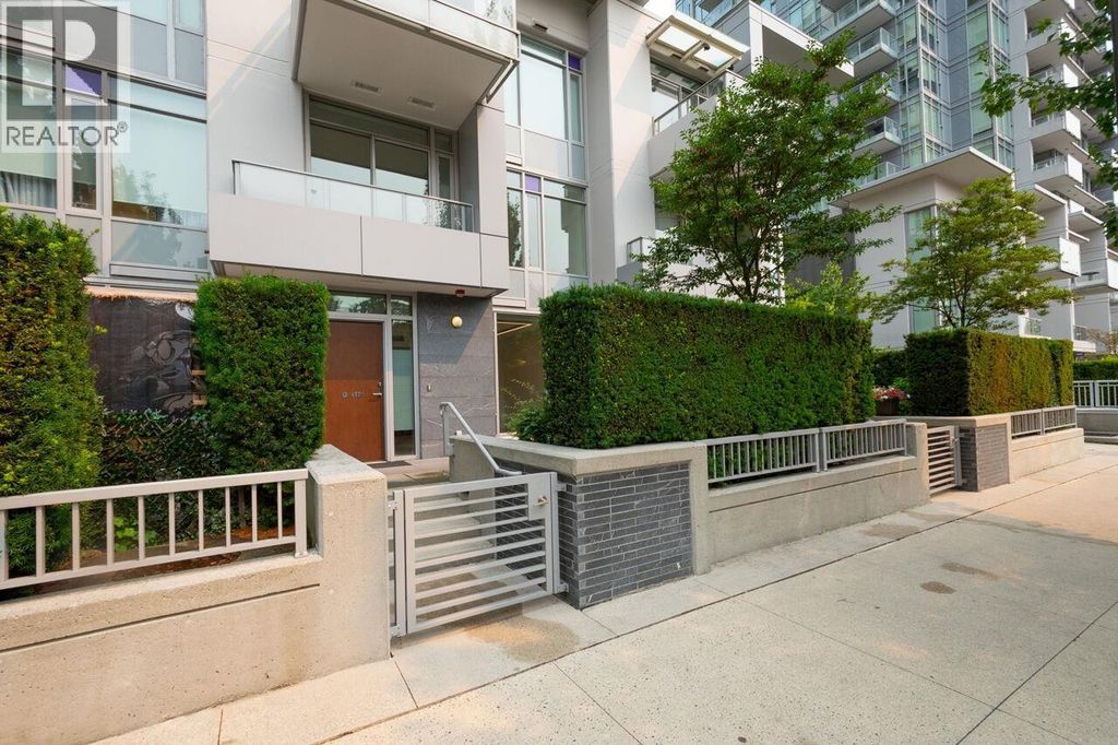 6556 Nelson Avenue, Burnaby