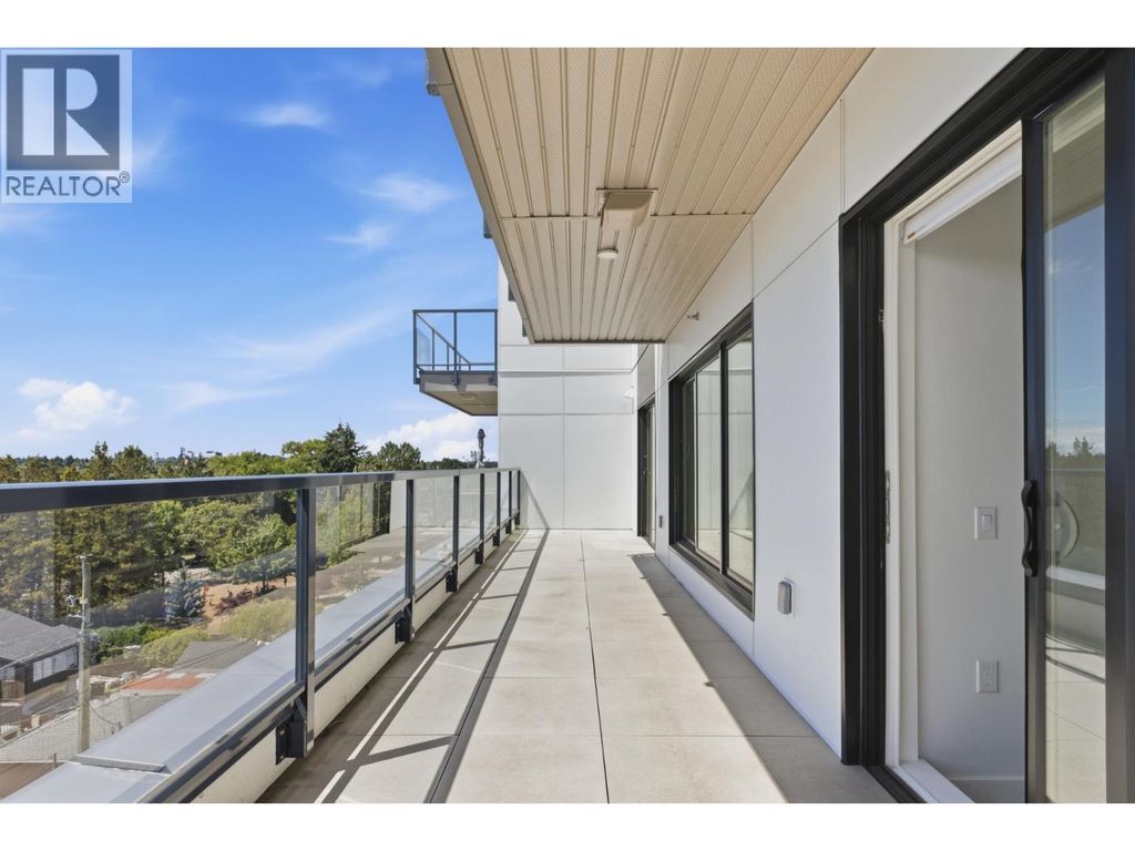 501 2268 E Broadway, Vancouver