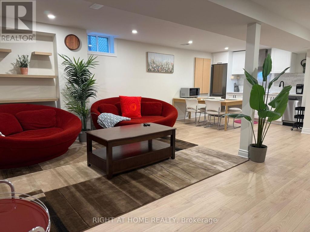 Bsmnt - 5293 Mcfarren Boulevard, Mississauga (central Erin Mills)