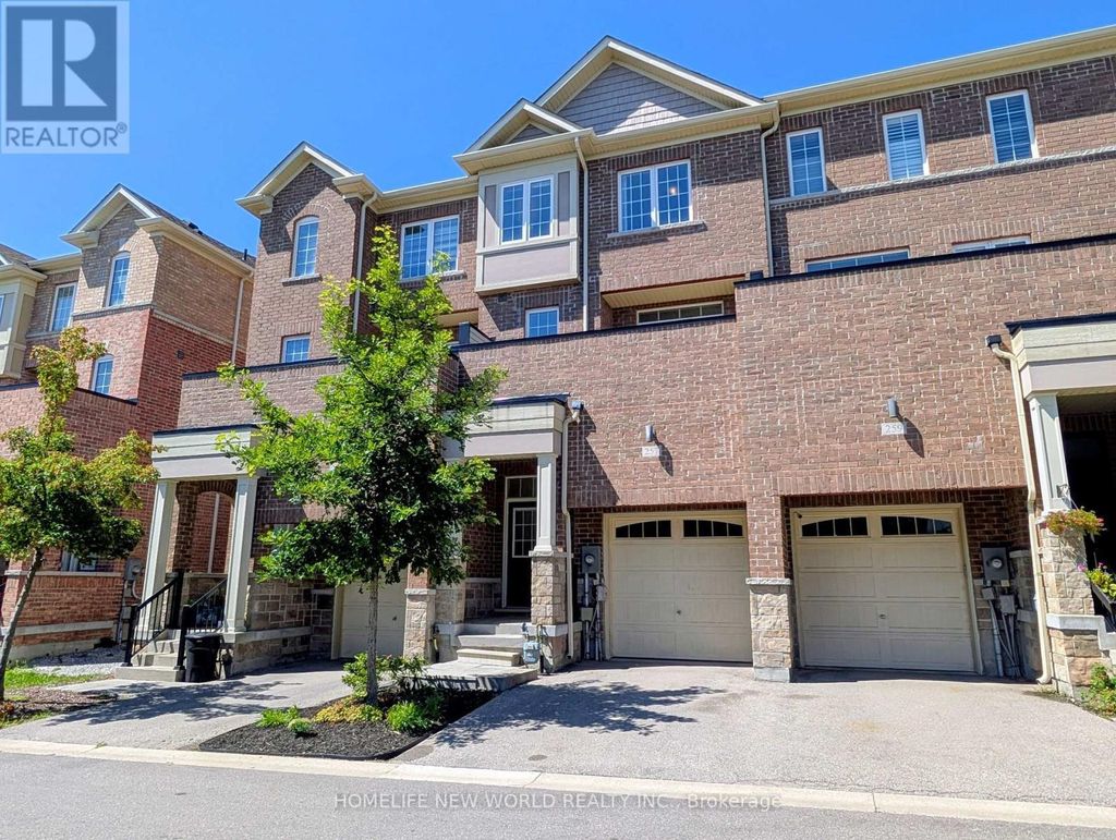 257 Harding Park Street, Newmarket (glenway Estates)