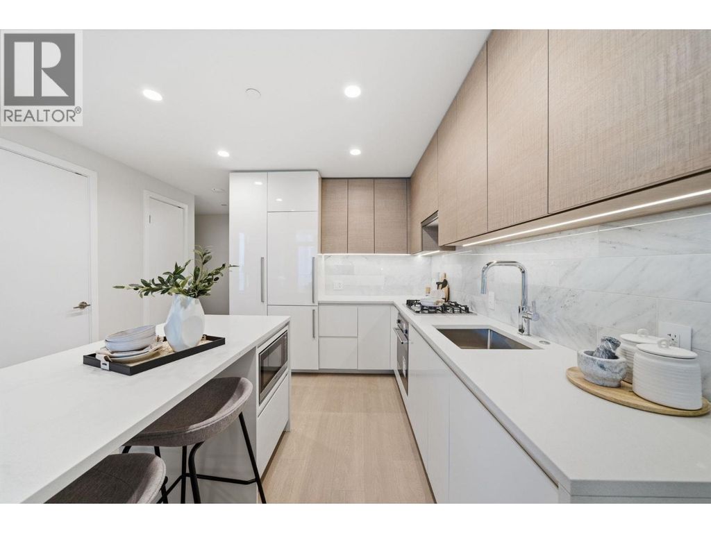1207 2186 Gilmore Avenue, Burnaby