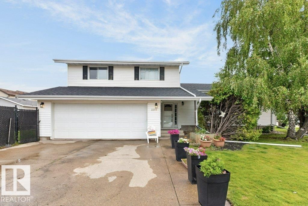 3205 104a St Nw, Edmonton