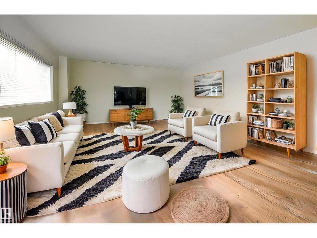 #608 10021 116 St Nw, Edmonton