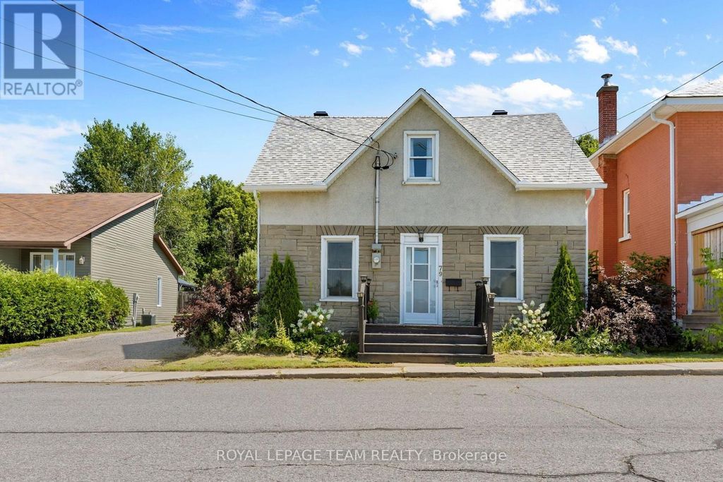79 Mutual Avenue, Renfrew
