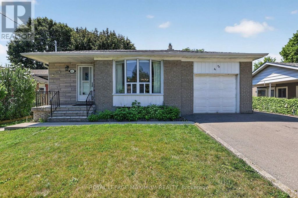 42 Pergola Road, Toronto (west Humber-Clairville)