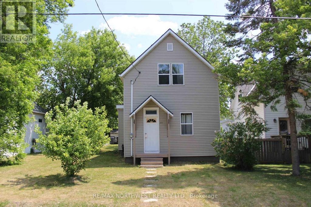 212 Fifth St, Rainy River (tb-403)