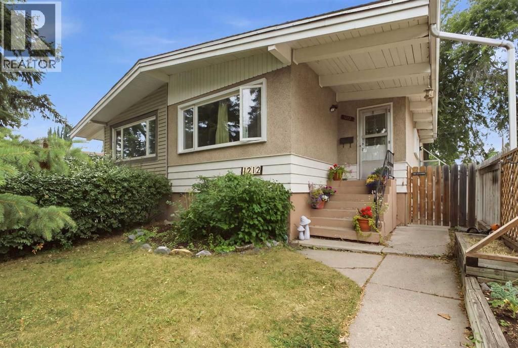 1212 Rosehill Drive Nw, Calgary