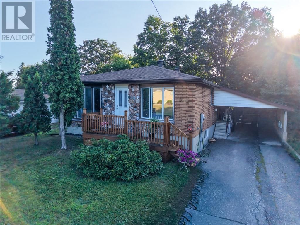 595 Brophy Street, Massey