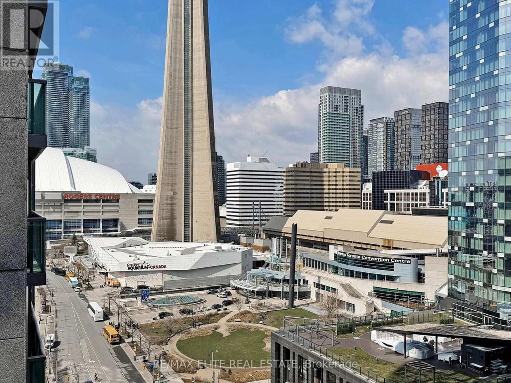 1806 - 30 Grand Trunk Crescent, Toronto (waterfront Communities)