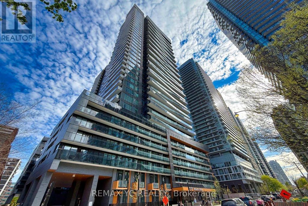 703 - 117 Broadway Avenue, Toronto (mount Pleasant West)