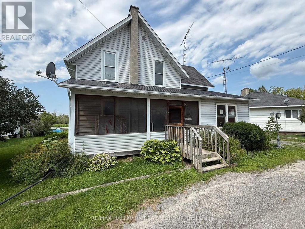 12 Circle Drive S, Rideau Lakes