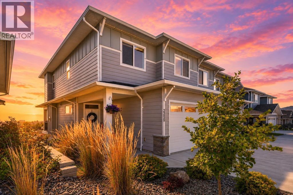 2359 Hawks Boulevard, West Kelowna