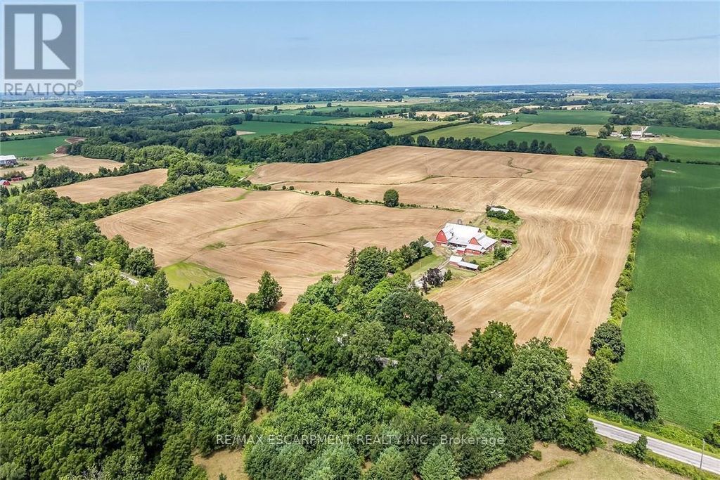 833 Lynn Valley Road, Norfolk