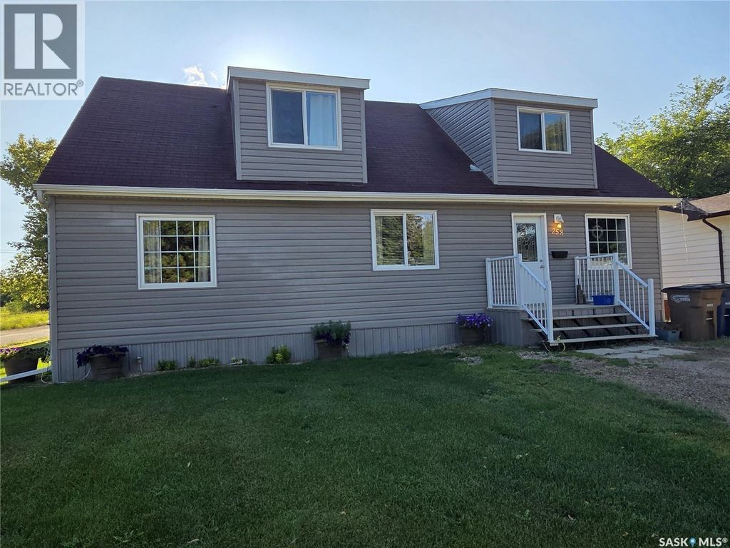 258 Second Street Ne, Wadena