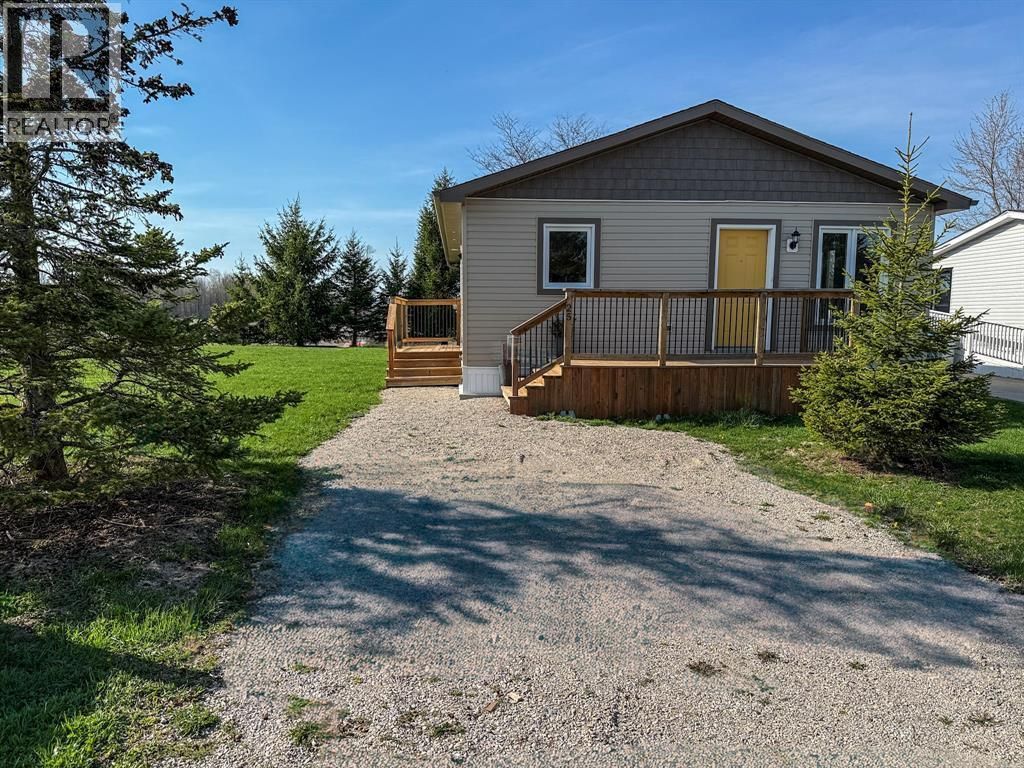 2761 Oil Heritage Road Unit# 25, Oil Springs