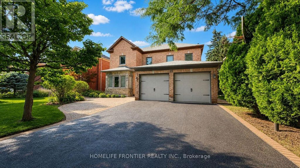 20 Bridewell Crescent, Richmond Hill (mill Pond)