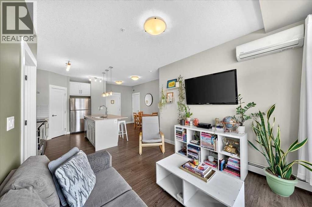310, 10 Walgrove Walk Se, Calgary
