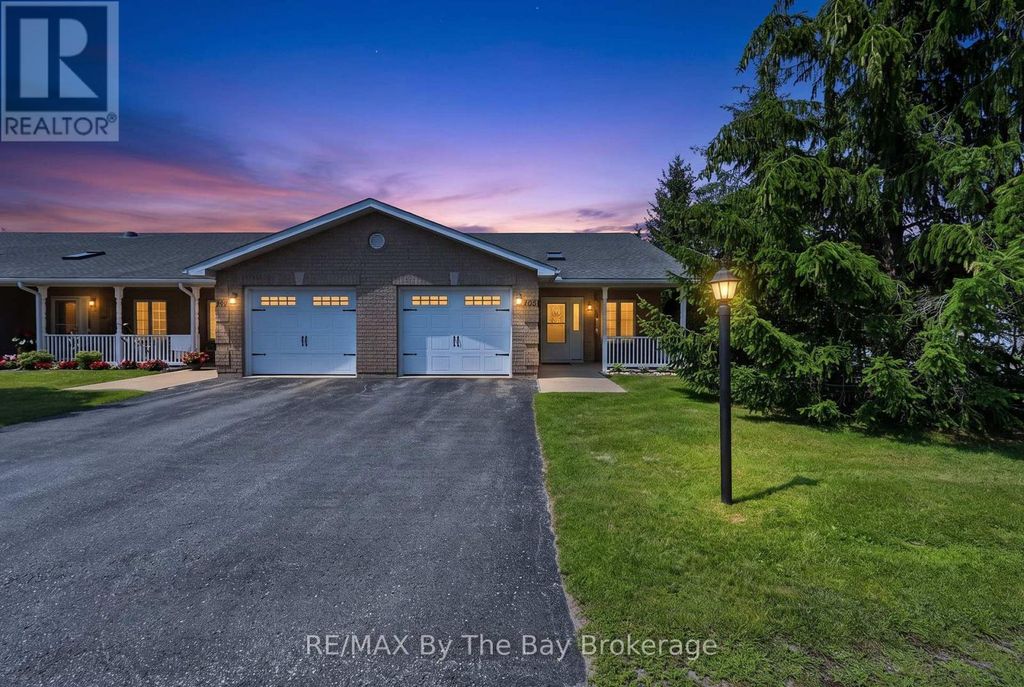 105 Meadow Lane, Wasaga Beach