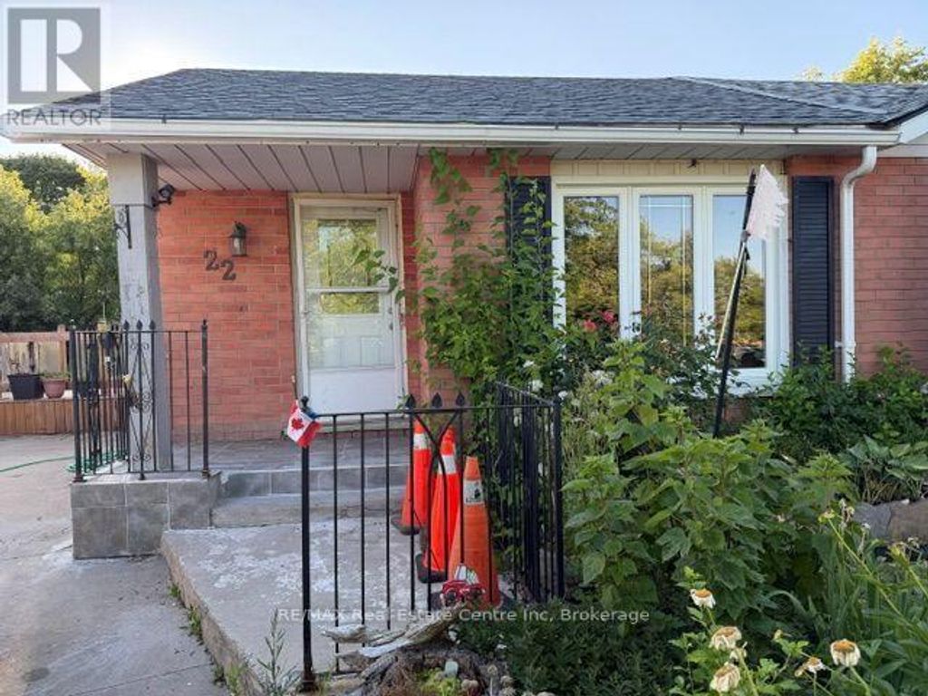 22 Calais Place E, Kitchener