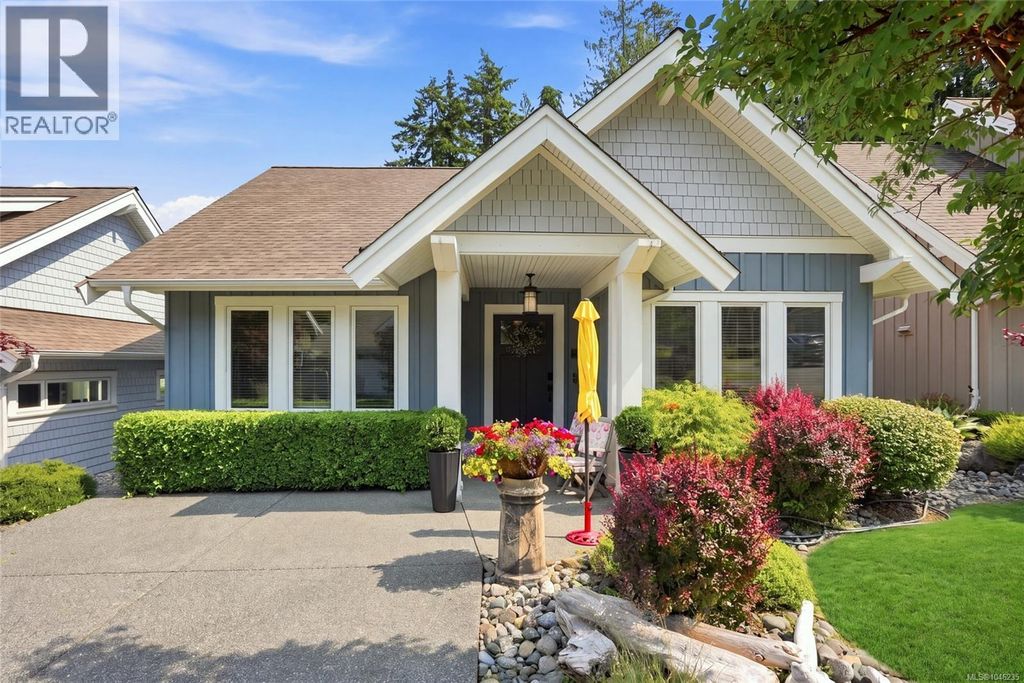 61 5251 Island Hwy W, Qualicum Beach