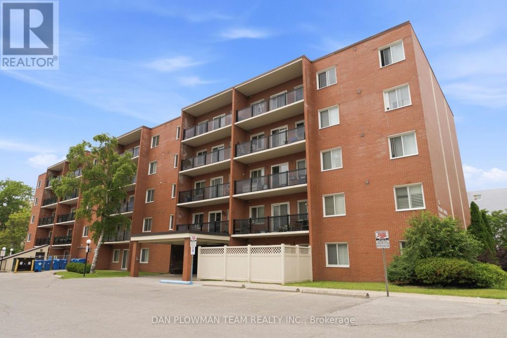 204 - 131 Taunton Road E, Oshawa (centennial)