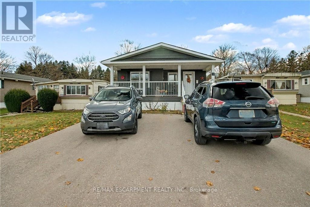 16 - 1429 Sheffield Road, Hamilton