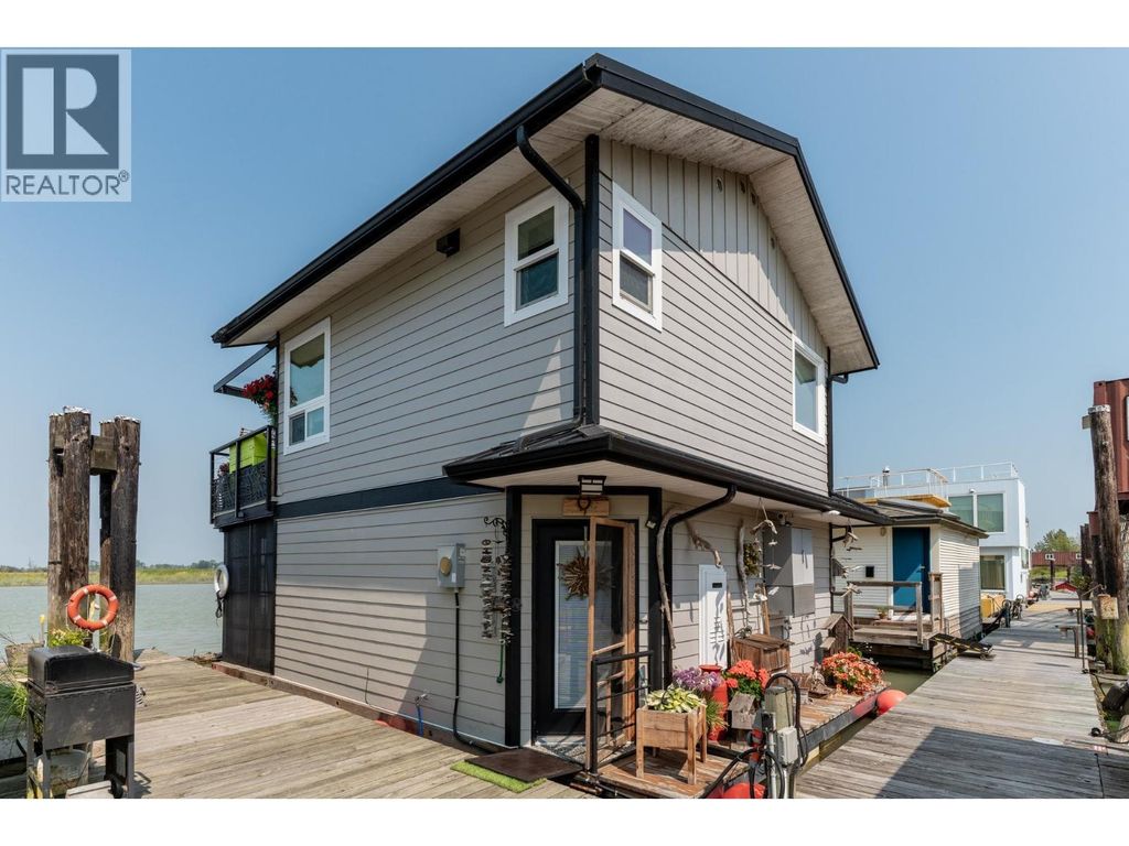 14 3871 W River Road Road, Delta