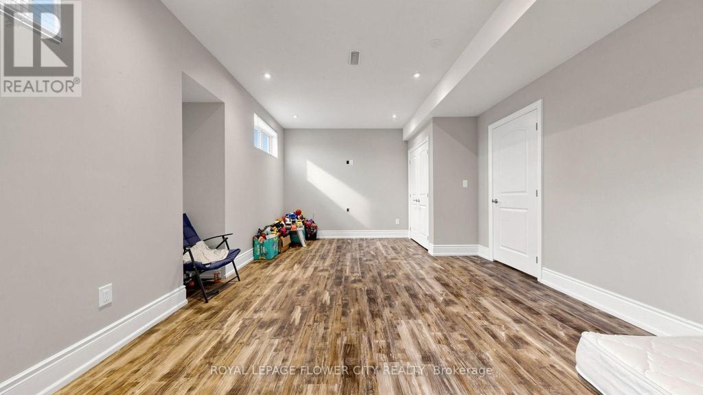 12 Paradise Valley Trail, King (nobleton)