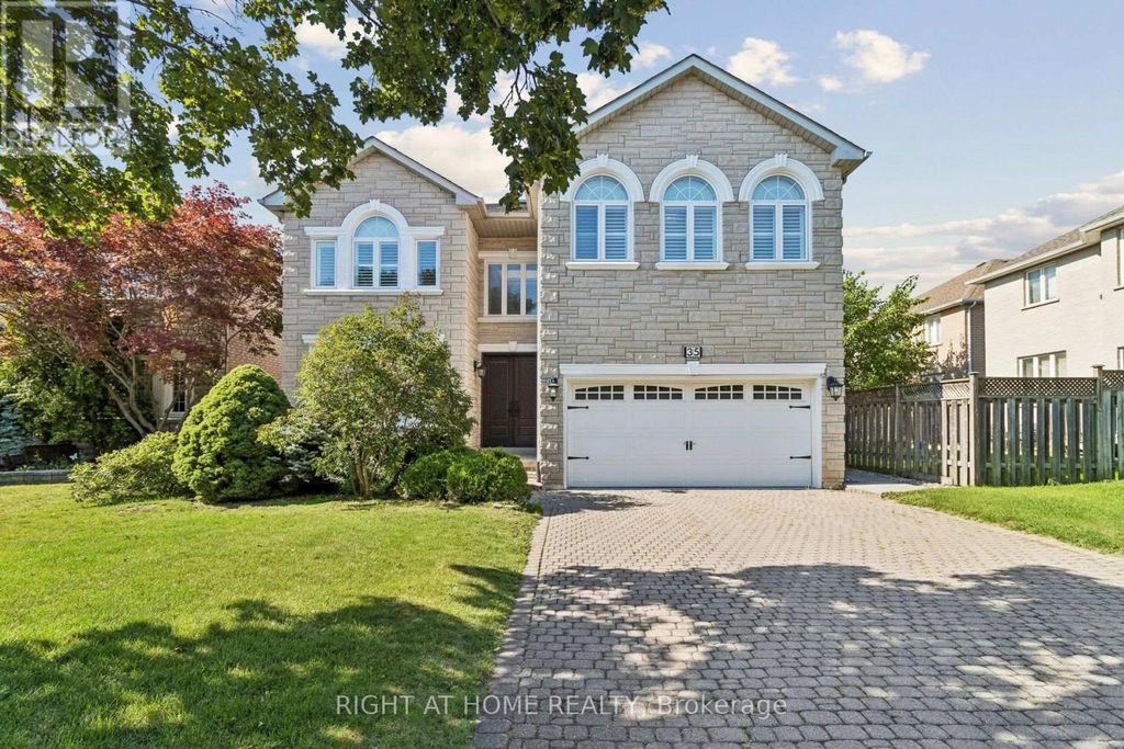 35 Palace Court, Richmond Hill (doncrest)