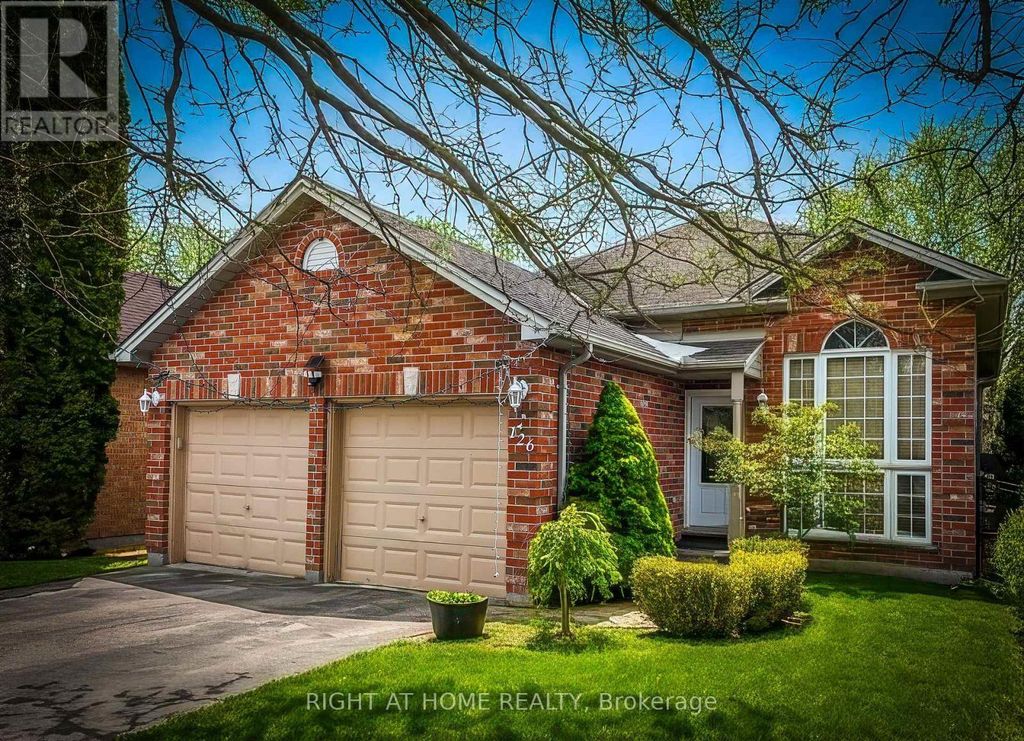 126 Meadowridge Road, London North (north M)