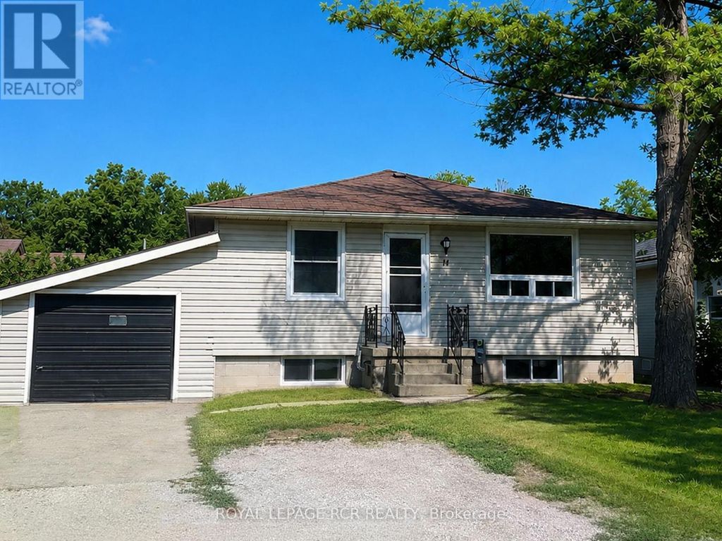 11 Jacksons Point Avenue, Georgina (sutton & Jackson's Point)