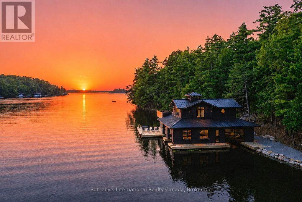 1097 Armstrong Point Road, Muskoka Lakes (medora)