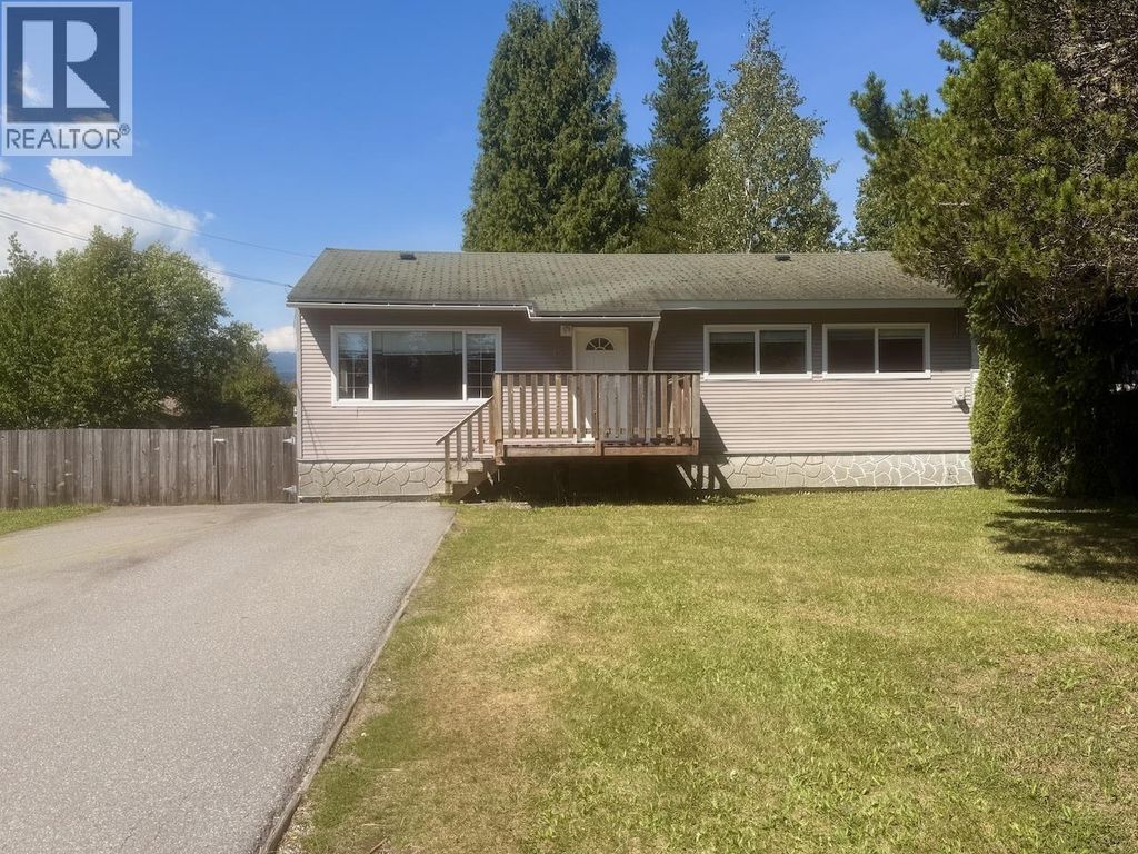 15 Nadina Street, Kitimat