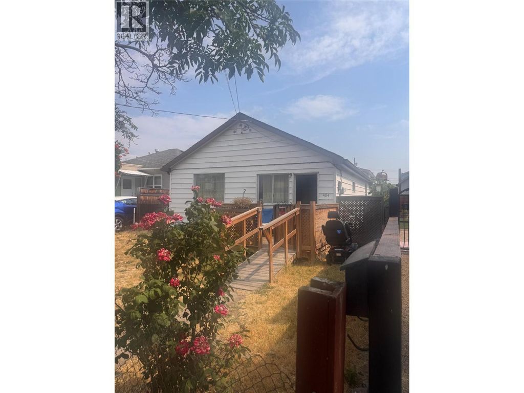 484 Alexander Avenue, Penticton