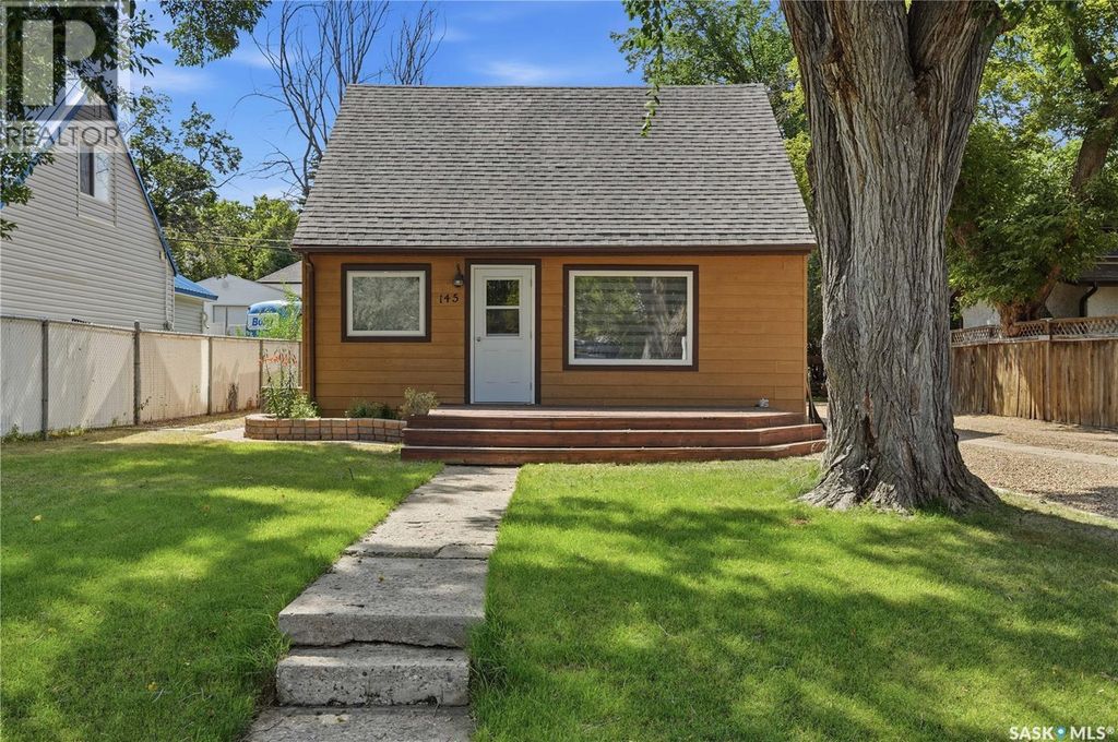 145 Lillooet Street E, Moose Jaw