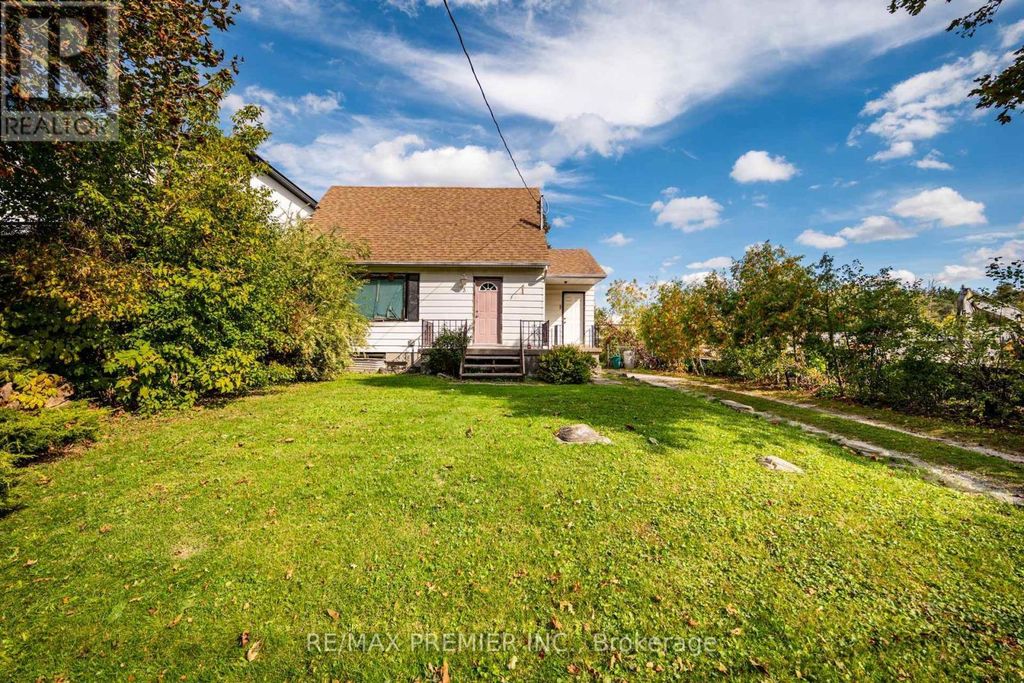 3 Parker Avenue, Richmond Hill (oak Ridges)