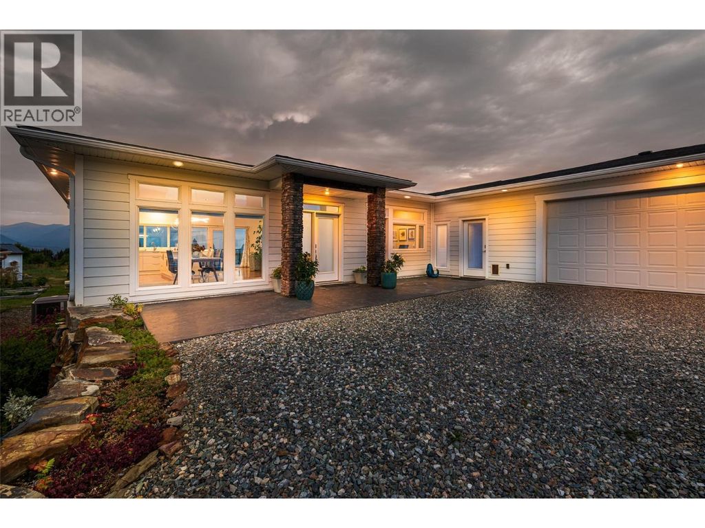717 25th Avenue S, Erickson