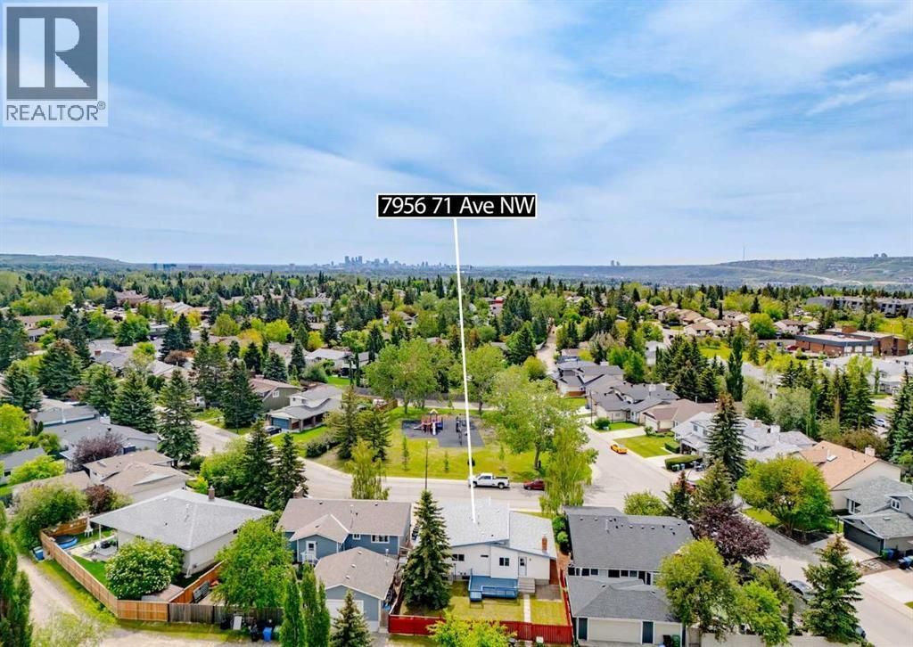 7956 71 Avenue Nw, Calgary