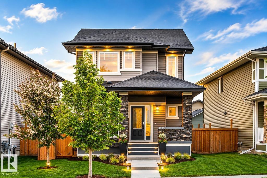 16015 11 Av Sw, Edmonton