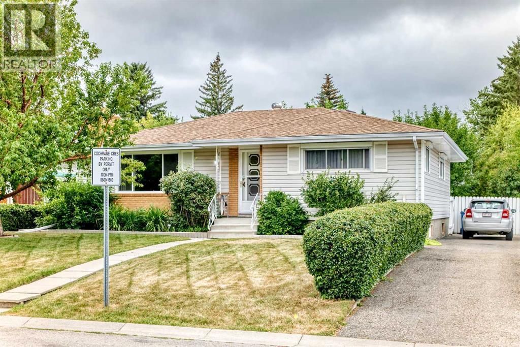 1 Cochrane Crescent, Cochrane