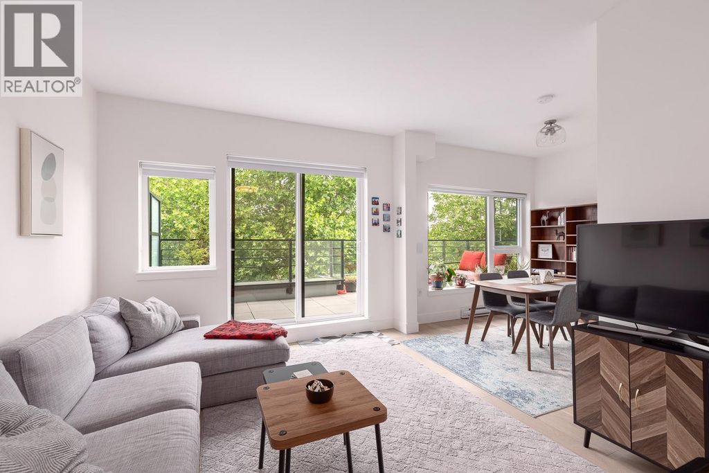 404 2666 Duke Street, Vancouver