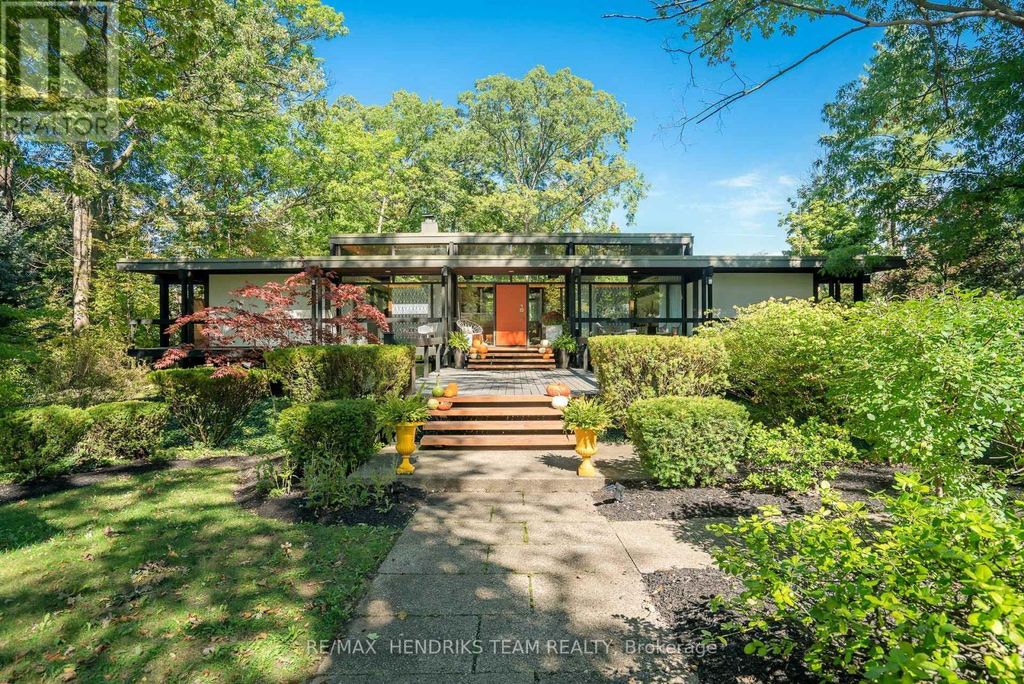 15 Wood Dale Drive, St. Catharines (glendale/glenridge)